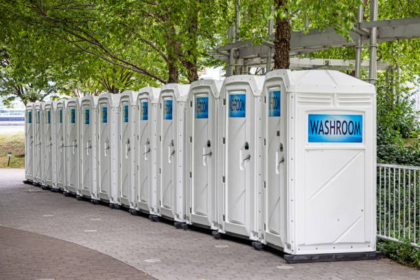 Best Emergency porta potty rental  in Edgewater, MD